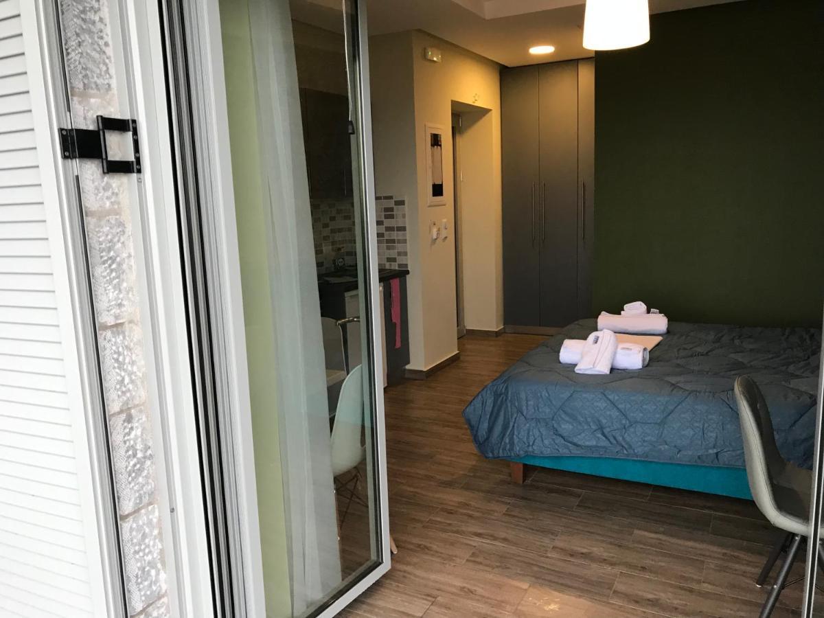 Verga'S Apartments 卡拉马塔 外观 照片