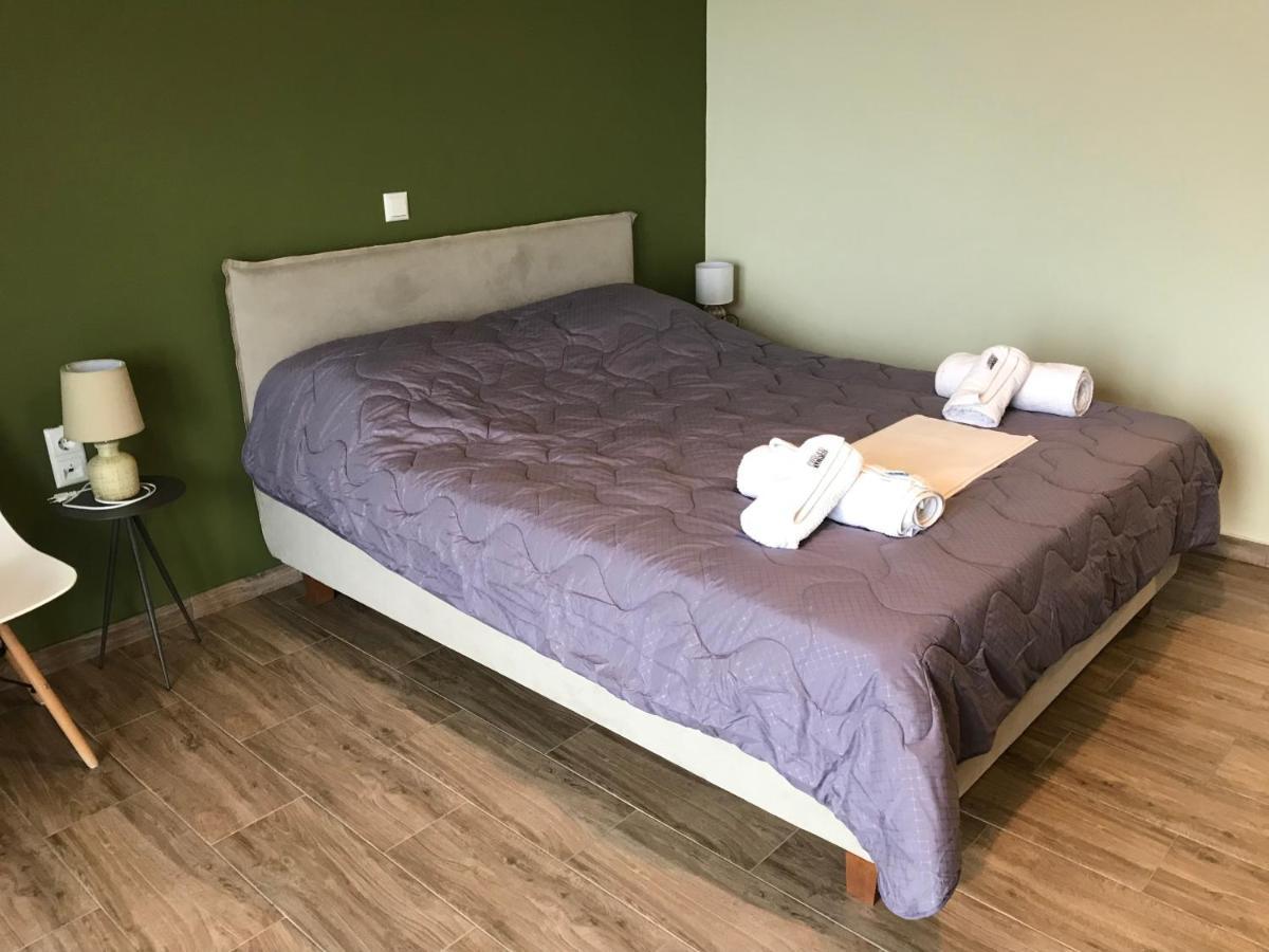 Verga'S Apartments 卡拉马塔 外观 照片
