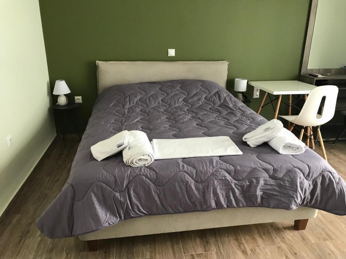 Verga'S Apartments 卡拉马塔 外观 照片
