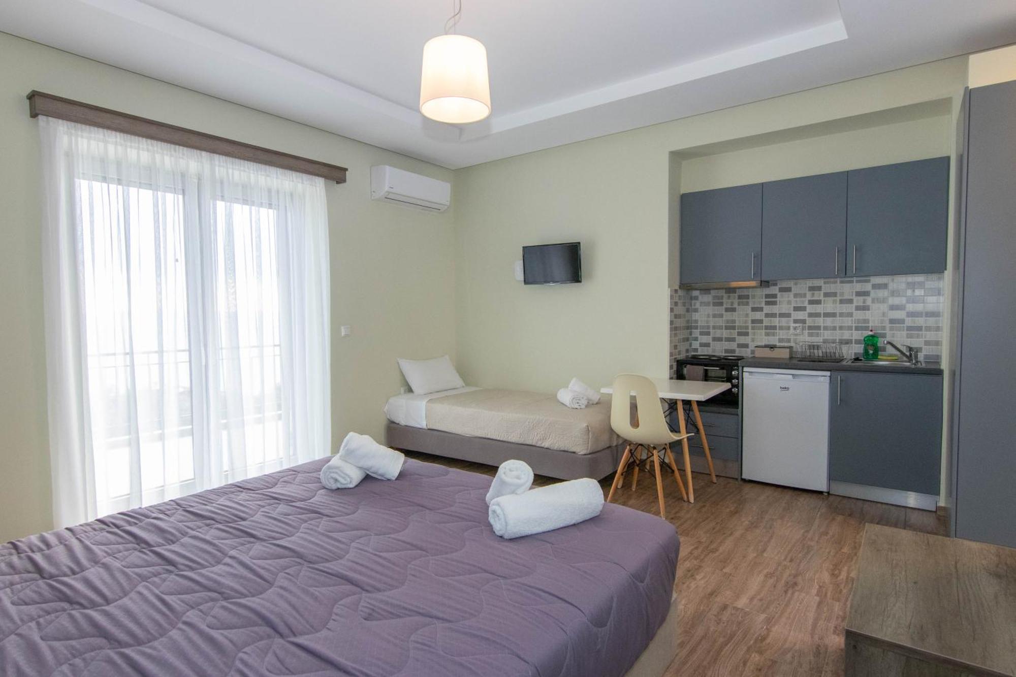 Verga'S Apartments 卡拉马塔 外观 照片
