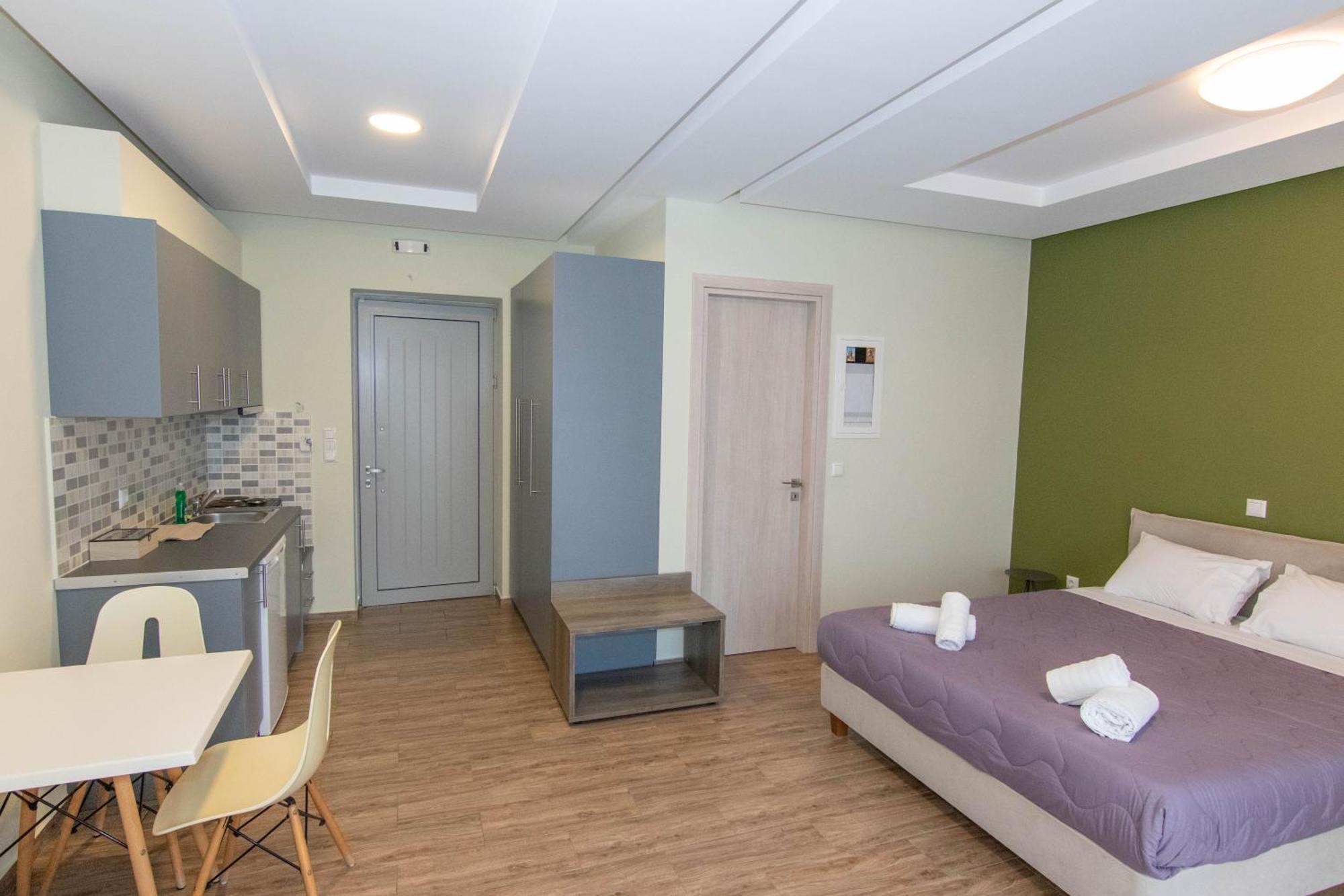 Verga'S Apartments 卡拉马塔 外观 照片