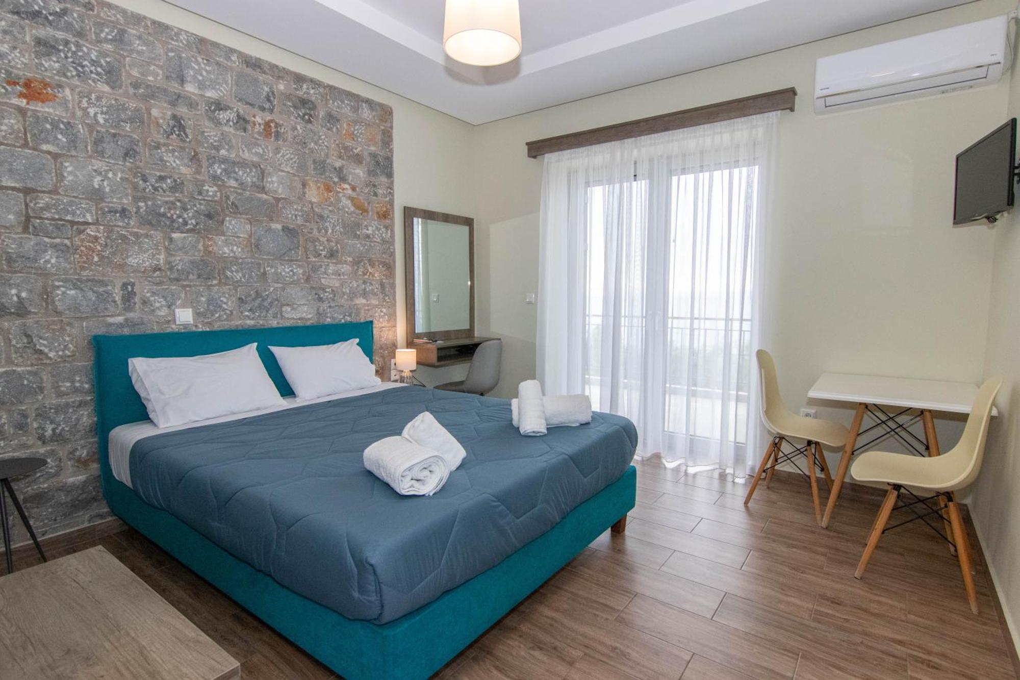 Verga'S Apartments 卡拉马塔 外观 照片