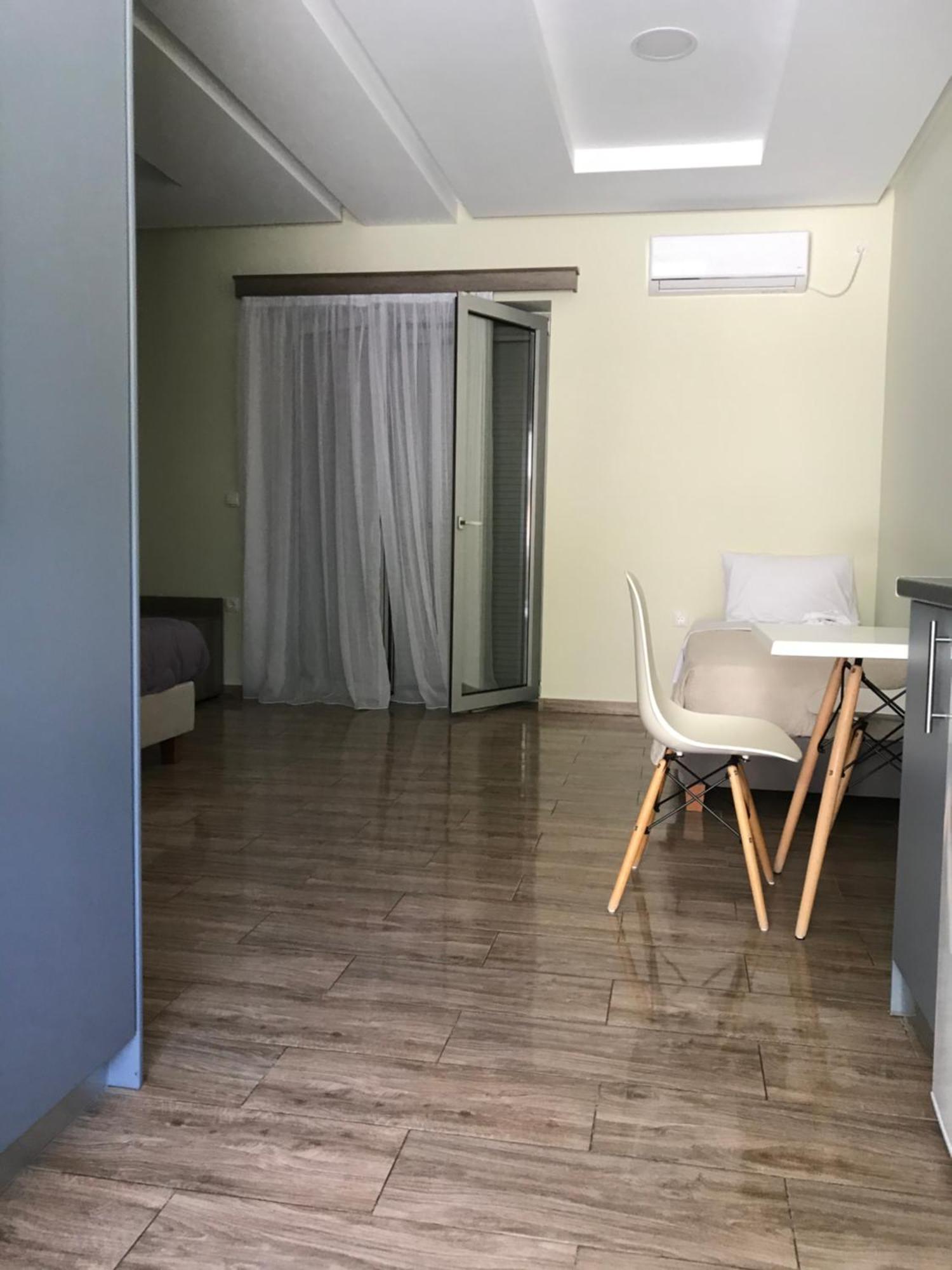 Verga'S Apartments 卡拉马塔 外观 照片